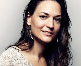 Amber-Rubarth-bio2_cropped