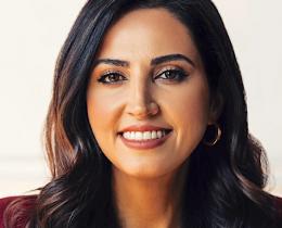 Amina AITai is an executive coach, leadership trainer, and chronic illness advocate.