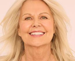 Barb Schmidt is an author, sought-after motivational speaker, coach, and meditation teacher.