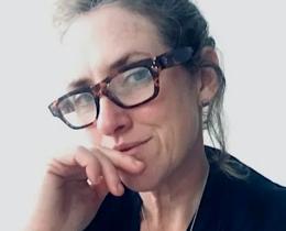 Caitlin Langstaff is an actor, director, playwright, story coach, and teacher.