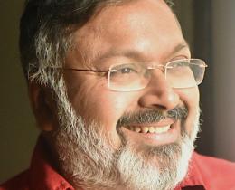 Devdutt-Pattanaik_bio