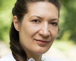 Elizabeth-Nielson-bio_cropped