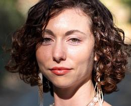 Eluña Noelle is a student of the universe, an Akashic channeler, and a psycho-spiritual healer.