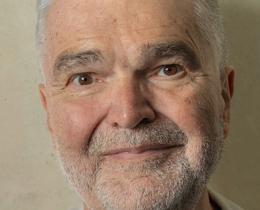 Emeran-Mayer-bio_cropped