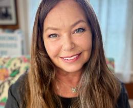 Headshot of Jami Josephson-Chace