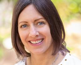 Kimberly R. Mascaro, PhD, LMFT, is a holistic psychotherapist, centering the spiritual, ecological, and the somatic.