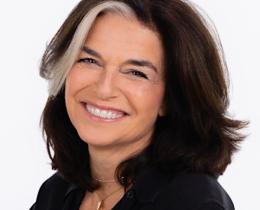 Nathalie Niddam is a holistic nutritionist, longevity educator, and host of the Longevity podcast.