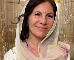 Sianna-Sherman-bio_cropped