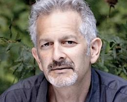 Headshot of Stephen Apkon