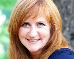 Tevis Rose Trower (she/her) is an innovator in conscious leadership and self-actualization.