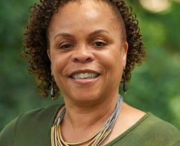 Valoria Walker incorporates a holistic approach to end-of-life care that honors her clients’ wishes.