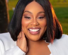 armstrong_akira_bio1