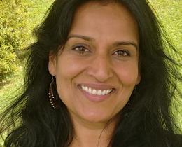 Kamini-Desai-bio1_cropped