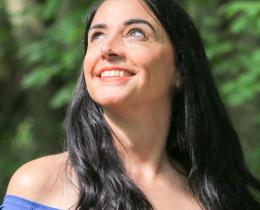 Jen Abra is a visionary spiritual teacher and professional medium.