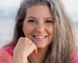 julie-hannon_bio1_cropped