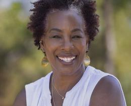 schweitzer_jataunia_bio1