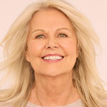 Barb Schmidt is an author, sought-after motivational speaker, coach, and meditation teacher.