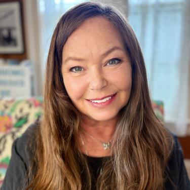 Headshot of Jami Josephson-Chace