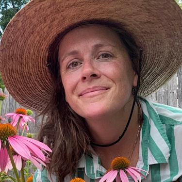 Missy Bateson is a horticulturalist and artist, and founder of Brooklyn Planting.