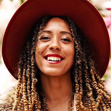 Nisha Burton is a master-level lucid dream teacher.