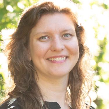 dewey_caroline lee_bio1