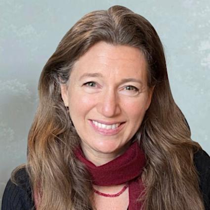 Arielle Schwartz, PhD, is a licensed clinical psychologist.