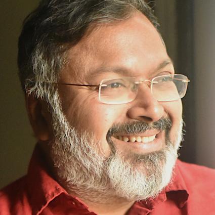 Devdutt-Pattanaik_bio