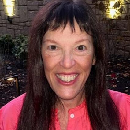 Dr. Laurane McGlynn is a clinical psychologist who integrates mind/body medicine, and shamanic practices.
