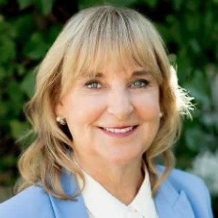 Headshot of Laurel Parnell