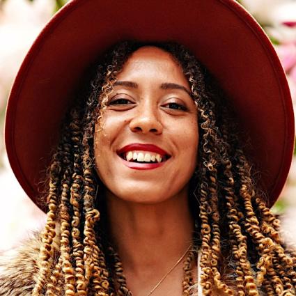 Nisha Burton is a master-level lucid dream teacher.