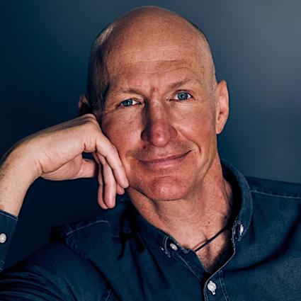 Pieter Oosthuizen is a teacher of Tibetan Buddhism.