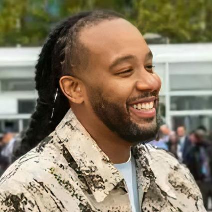 Brandon Lee is a business consultant with nearly two decades of experience.