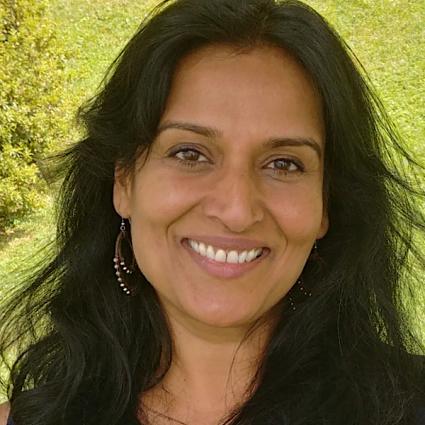 Kamini-Desai-bio1_cropped