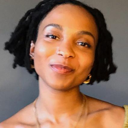 gabrielle-davenport_bio1_600x600