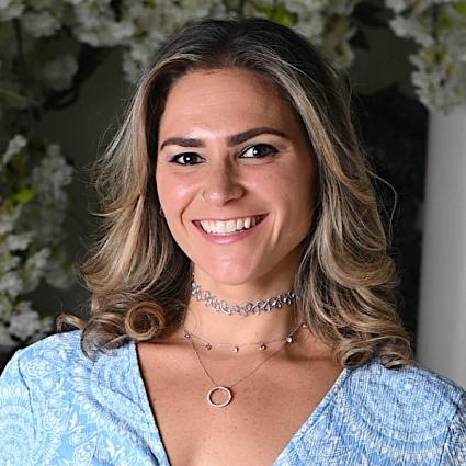 Lisa Schlosberg is founder of Out of the Cave, LLC, and an integrative nutrition health coach.