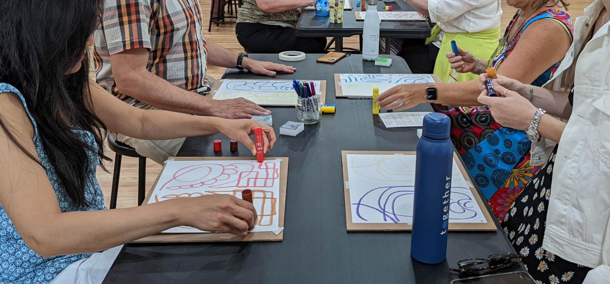 Drawing with both hands