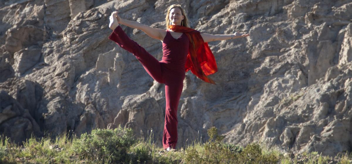 Melissa Spamer leading a yoga retreat in the wilderness.